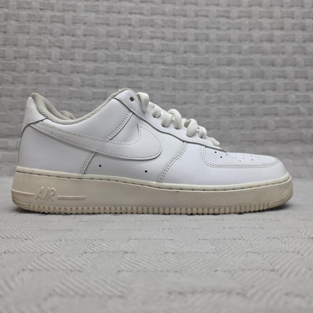 Nike Air Force 1 Low White Men Size 9.5 CW2288-111 Leather Sneaker Cushioned